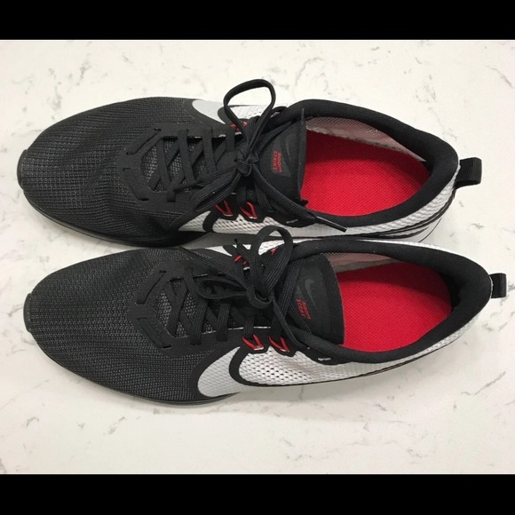 Worn twice! Size 10. Nike zoom flyknit. - Picture 3 of 5